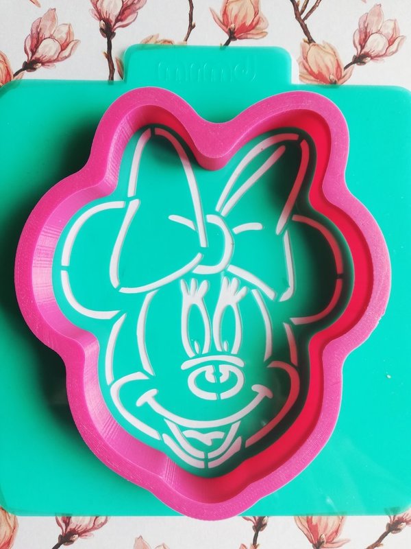 Stencil Minnie